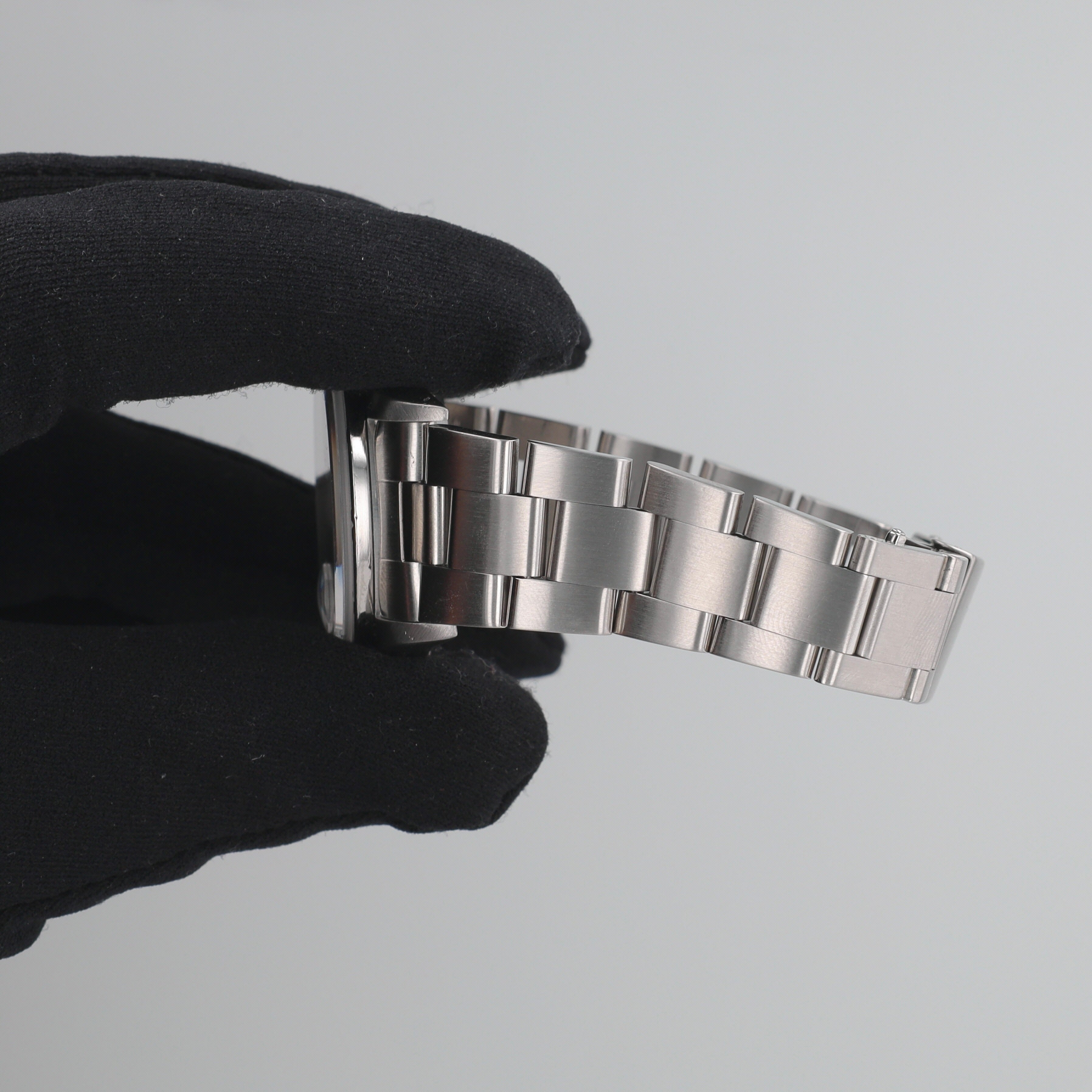 Rolex Date 34 15210 w/ Box & Paper 1997